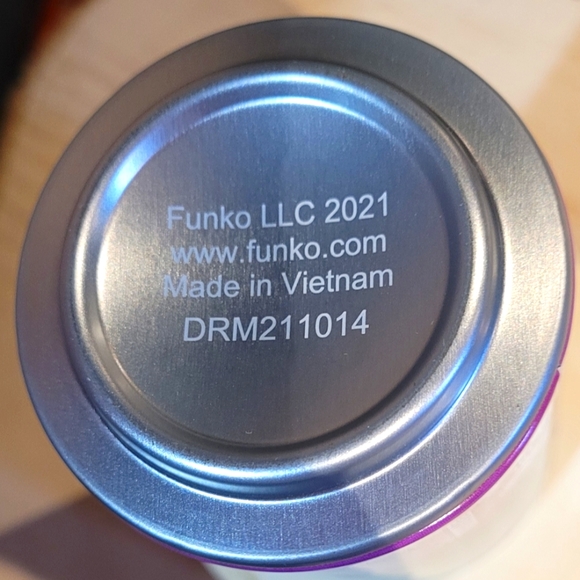 *Rare* Funko Soda can Rocksteady BLACKLIGHT Teenage Mutant Ninja Turtles - Picture 5 of 6